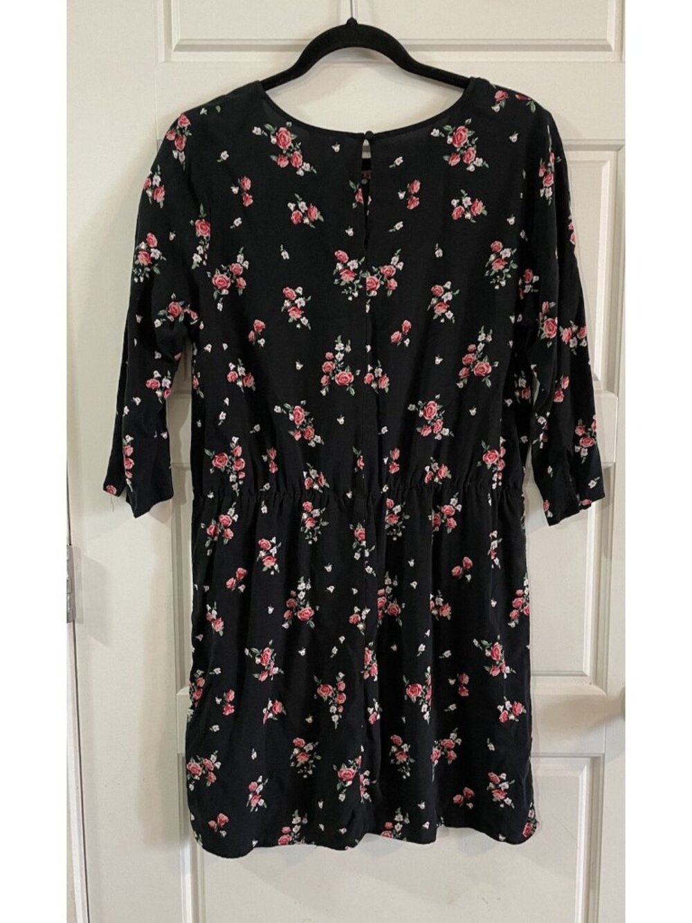 H&M Divided Womens Dress Black Floral Stretch KneeLength 3/4 Sleeve Size 12 - Picture 2 of 16